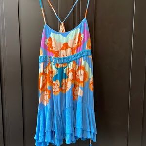 Free People Tunic. Size XS. Blue Floral